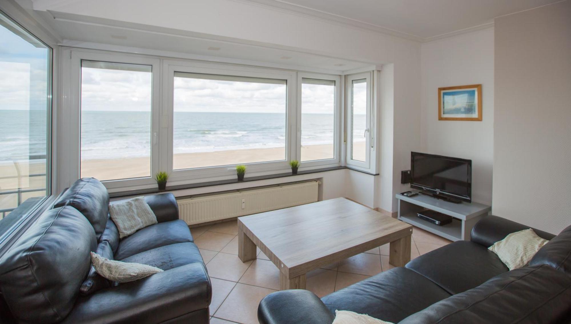 Bright Apartment With Sea View ออสเทนด์ ภายนอก รูปภาพ